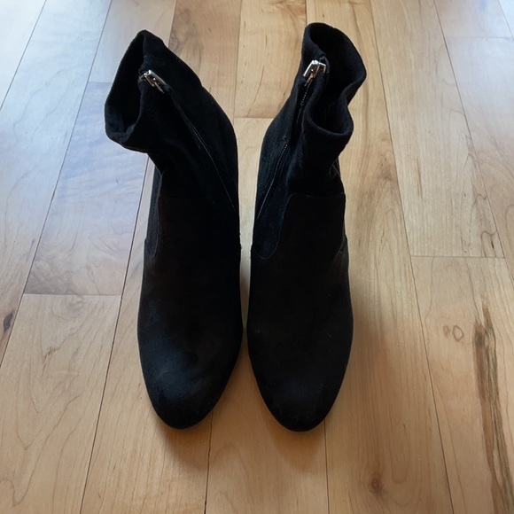 Steve Madden stretch booties - Picture 3 of 5